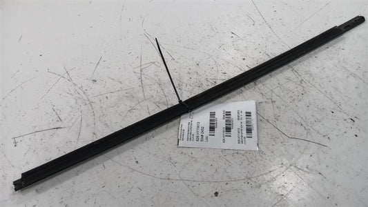Hyundai Veloster Door Glass Window Weather Strip Trim Front Right Passenger  201