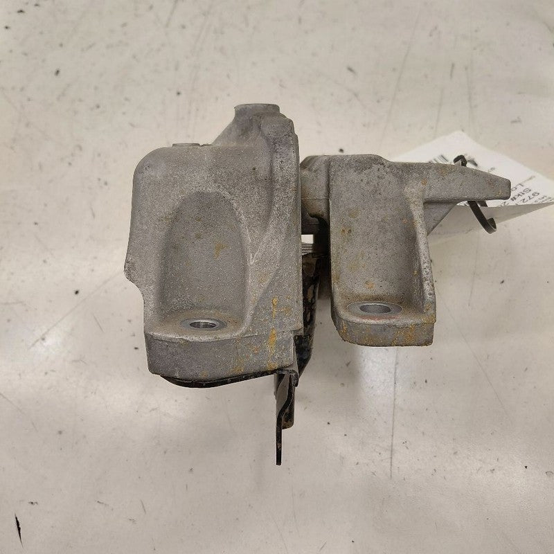 Mitsubishi Outlander   Engine Motor Mount Left Driver  2018 2017 2016