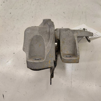 Mitsubishi Outlander   Engine Motor Mount Left Driver  2018 2017 2016