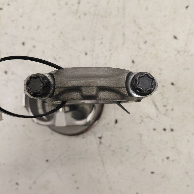 Subaru XV Crosstrek Single Piston With Connecting Rod   2.5 2025 2024