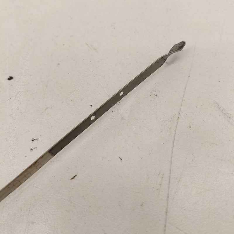 Mitsubishi Outlander   Engine Oil Dipstick  2018 2017 2016