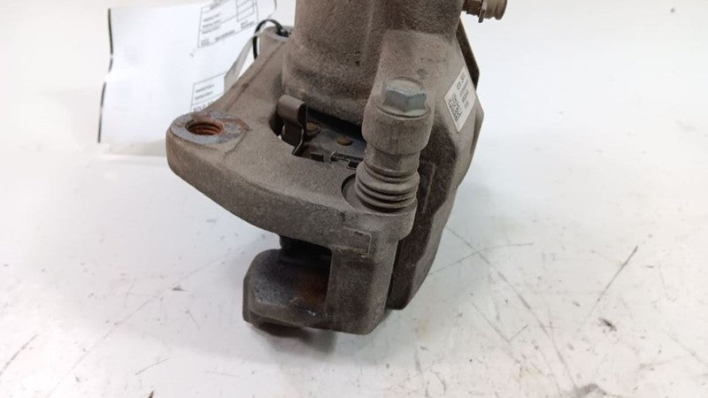 Passenger Right Brake Caliper Front Fits 18-20 TRAX OEM