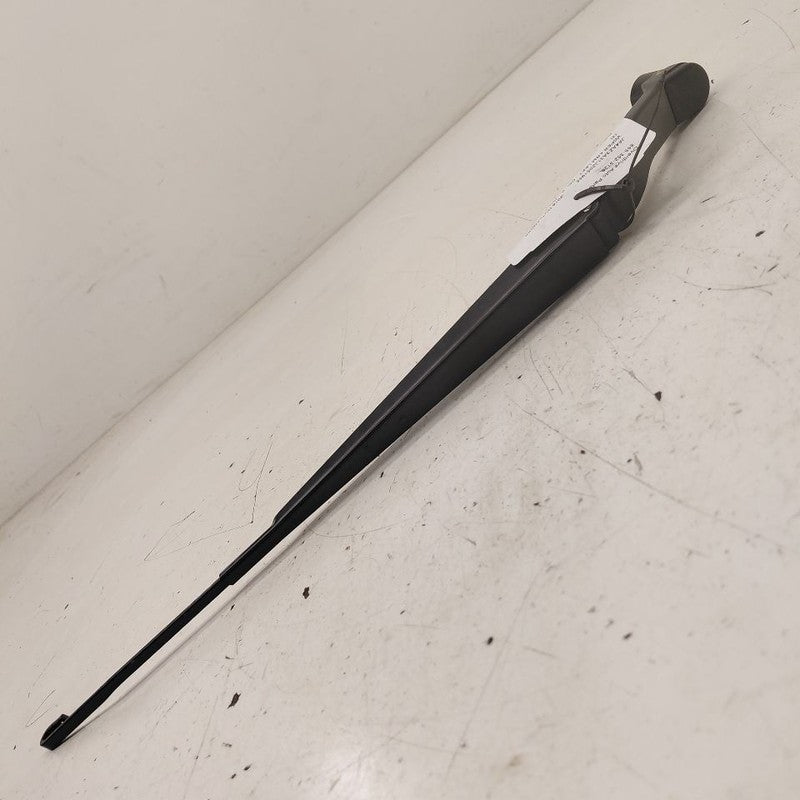 Mitsubishi Outlander   Windshield Wiper Arm Left Driver  2018 2017 201