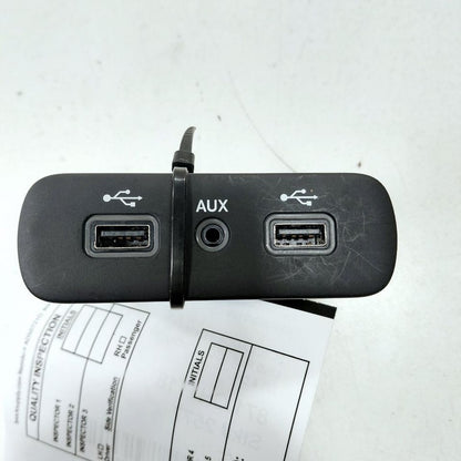 Chrysler 300 USB Plug In Hub Port  2017 2018 2019 OEM