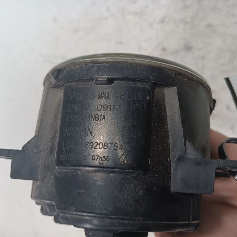 Passenger Right Fog Light Lamp Fits 13-17 Nissan LEAF