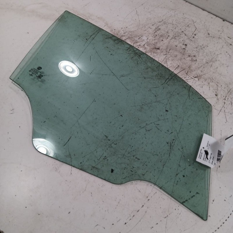Passenger Front Door Window Glass 4 Door X Model Fits 16-17 FIAT 500 O