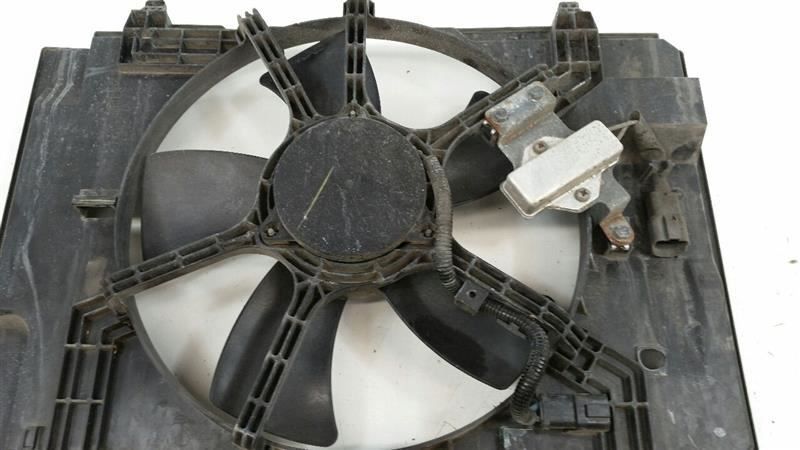 21481EL30A Radiator Coolant Fan Motor Fan Assembly Hatchback Fits 07-12 NISSAN VERSA
