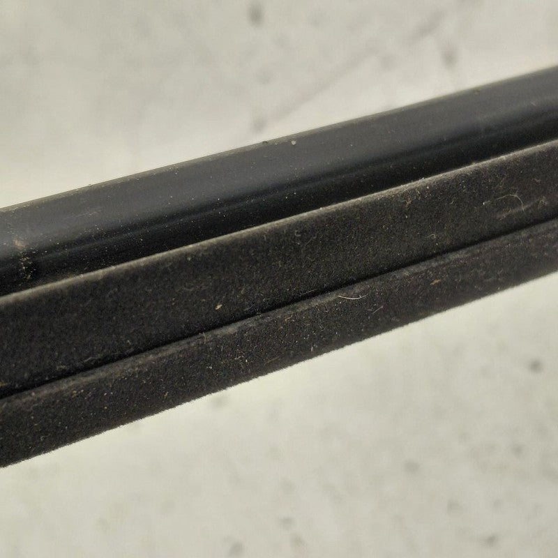 Hyundai Veloster Left Front Weather Strip Interior  2017 2016 2015 201