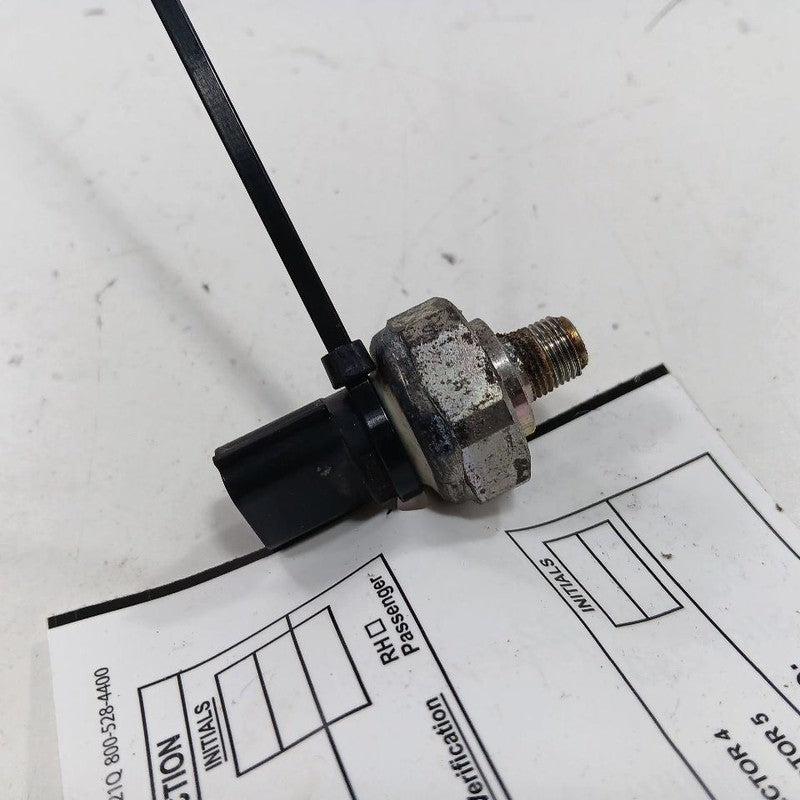 Nissan Kicks Engine Oil Pressure Sensor 1.6 2021 2022 2023 2024