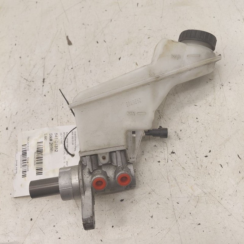 Brake Master Cylinder VIN B 8th Digit Opt Luv Fits 13-21 Buick Encore