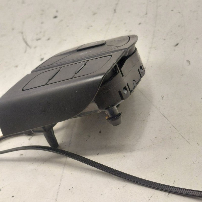 Steering Wheel Mounted Cruise Switch 4 Door X Model Fits 16-17 FIAT 50