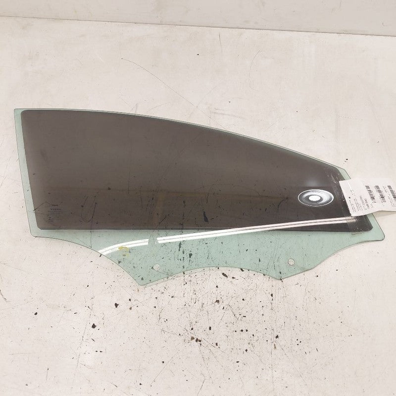 Passenger Right Front Door Glass Window VIN Y 1st Digit SWB Fits 14-18