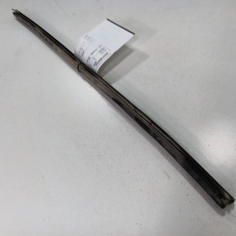 Hyundai Accent Left Front Weather Strip Interior  2017 2016 2015 2014 