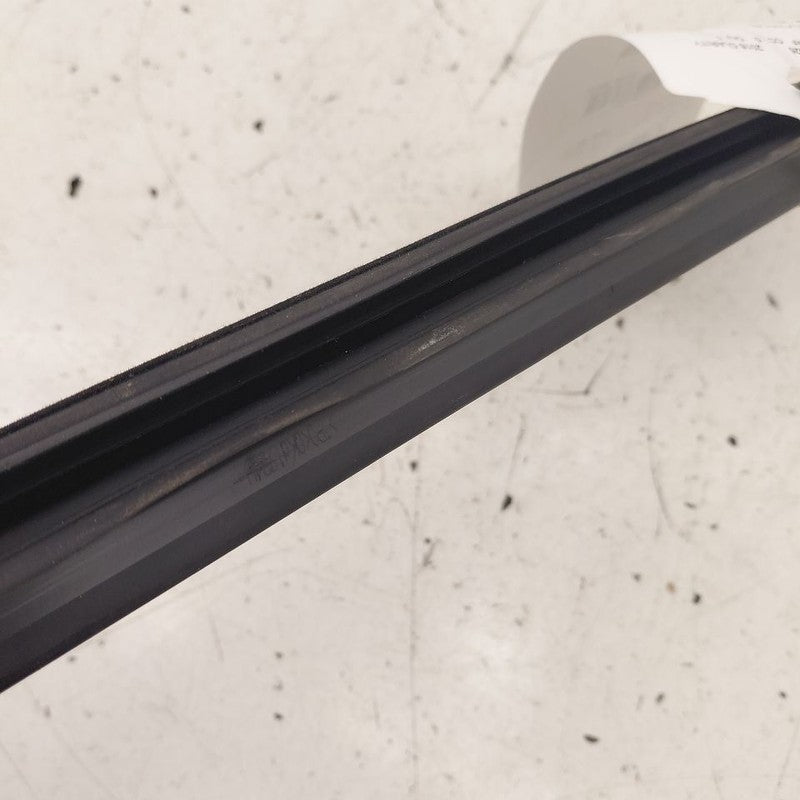 Honda Clarity Right Front Weather Strip Interior  2018 2019 2020