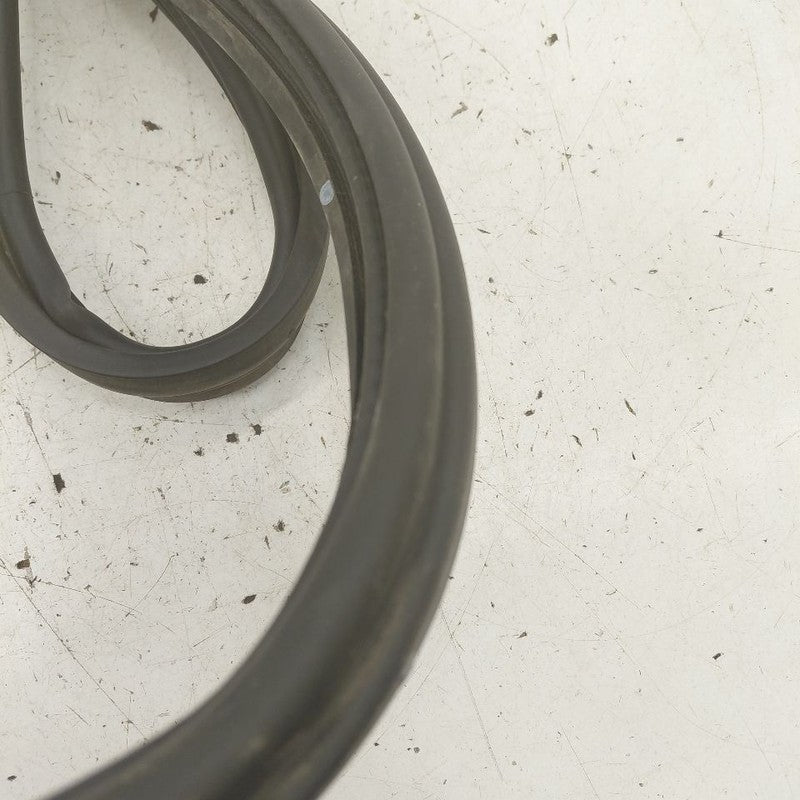 Chevy Equinox Trunk Lid Hatch Door Rear Back Rubber Seal  2024 2023 20