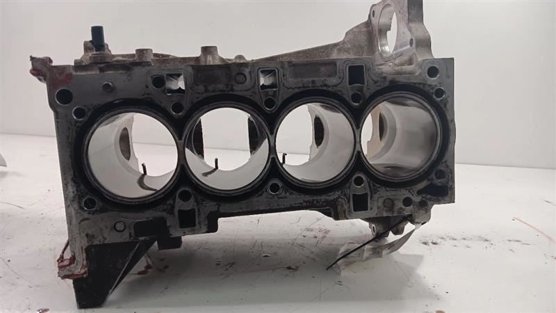 Cylinder Block Sedan 2.4L Fits 15 200