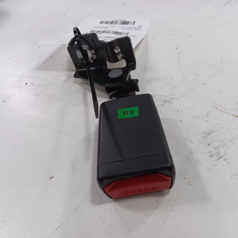 Hyundai Elantra Seat Belt Buckle Latch Right Passenger Rear Back  2017