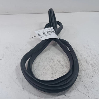 Hyundai Tucson On Body Door Jamb Seal Rear Right Passenger Back  2019 2020 2021