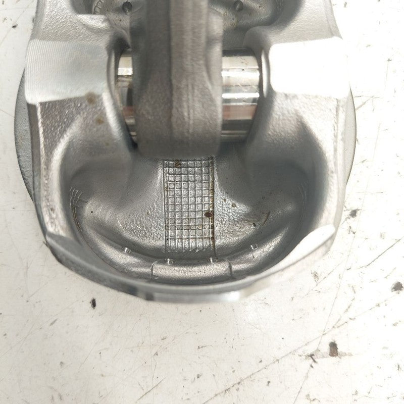 Subaru XV Crosstrek Single Piston With Connecting Rod   2.5 2025 2024