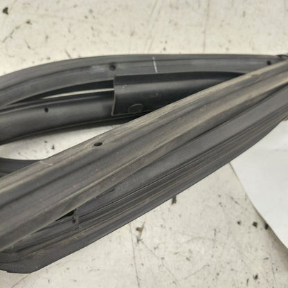 Hyundai Kona On Door Seal Rubber Right Passenger Rear Back  2021 2020 