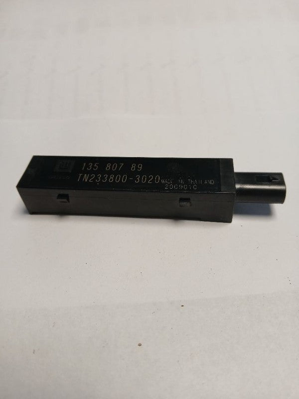 Chevy Trailblazer Keyless Entry Antenna Module {13580789} 2023 2022 20