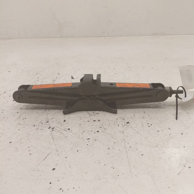 Nissan Versa Spare Tire Changing Jack  2019 2018 2017 2016