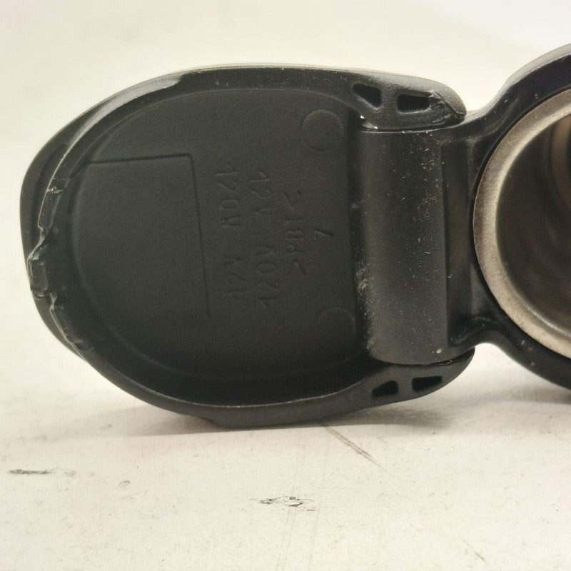 Nissan Rogue 12V Power Port Socket  2017 2018 2019 OEM