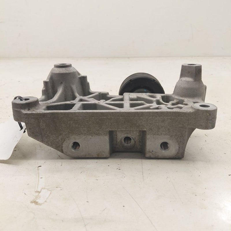 Chevy Trax Engine Motor Mount Bracket Right Passenger  2025 2024