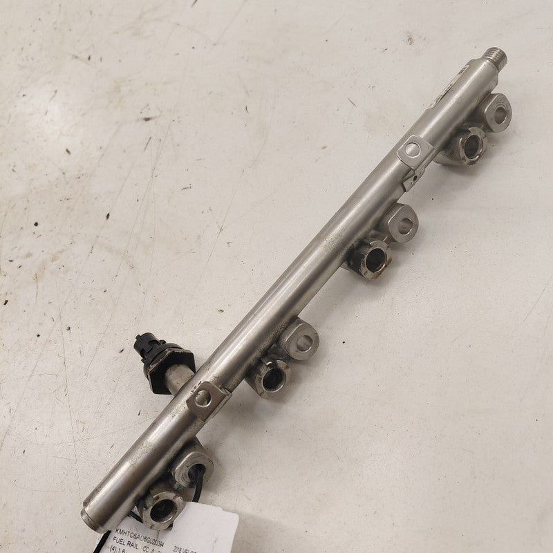 Hyundai Veloster Fuel Rail Injection Injector Mount Bar  1.6 2017 2016