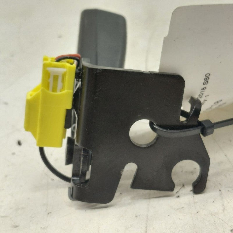 Volvo S60 Seat Belt Buckle Latch Left Driver Rear Back  2018 2017 2016