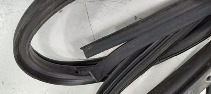 Ford Fiesta On Door Seal Rubber Right Passenger Rear Back 2014 2015 20