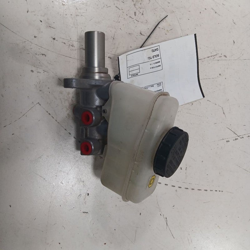 D60101CX5A Brake Master Cylinder With Adaptive Cruise Fits 14-17 INFINITI QX50