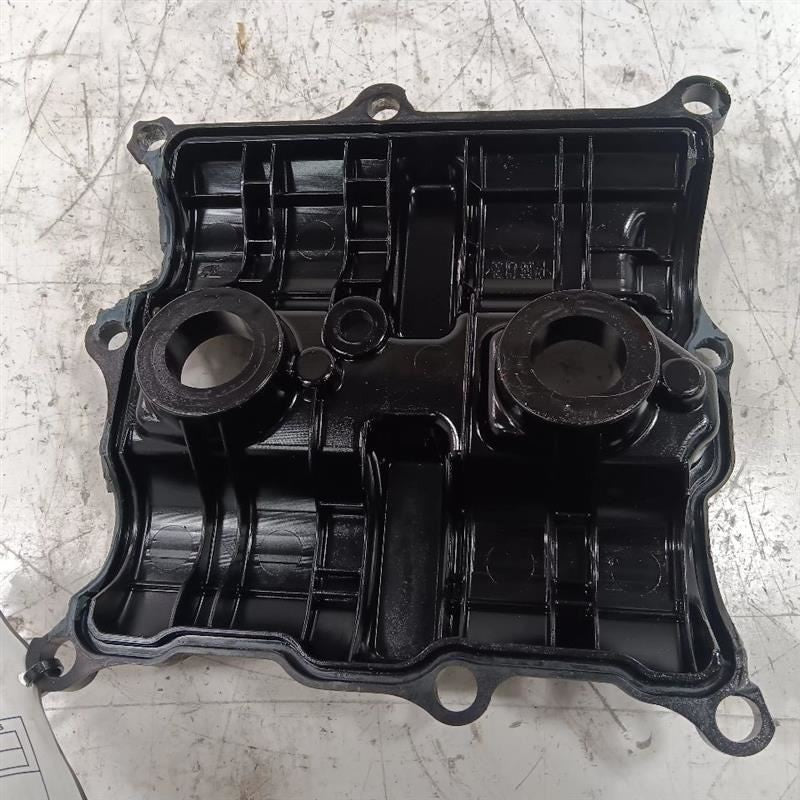 Subaru Legacy Engine Cylinder Head Valve Cover  2.5L 2020 2021 2022 20