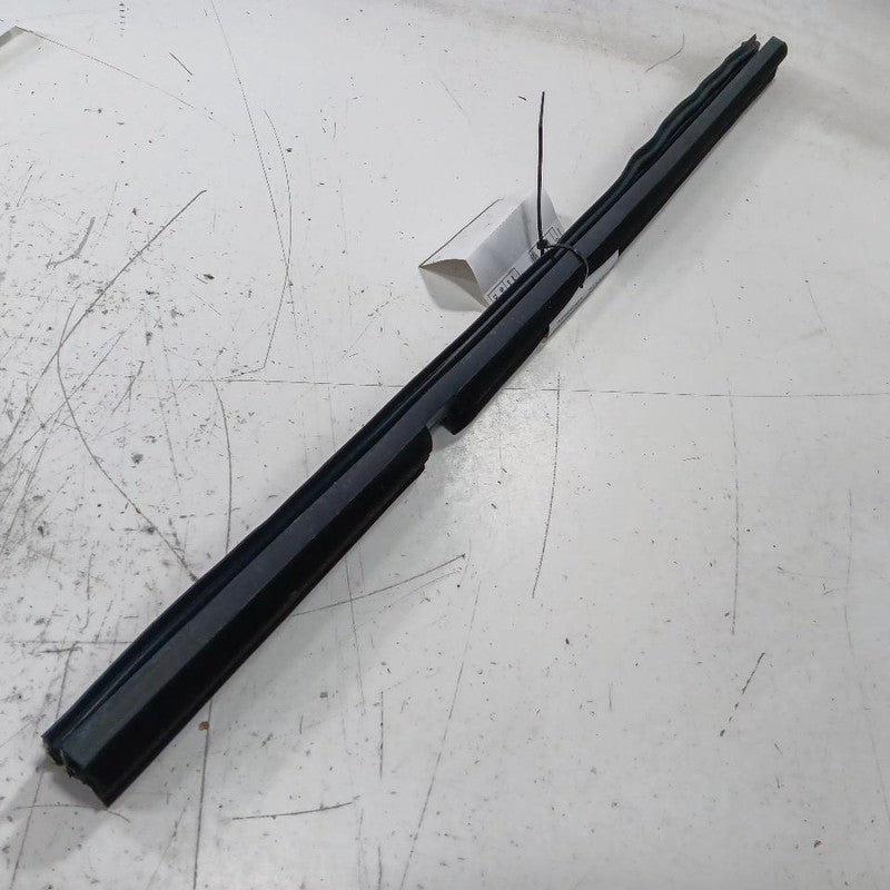 Ford Taurus Left Rear Weather Strip Interior  2019 2018 2017 2016 2015