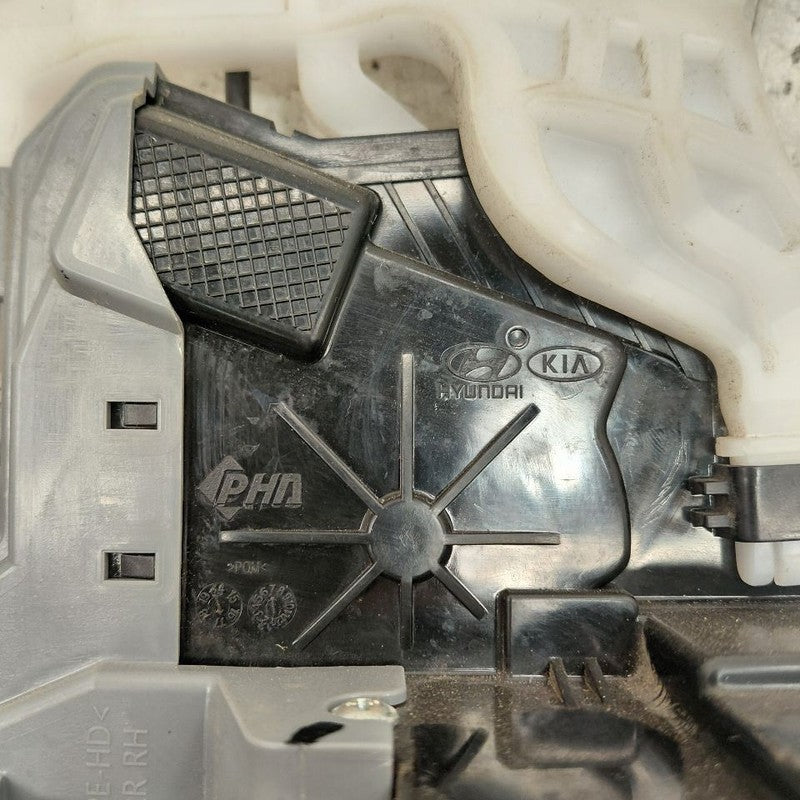 Kia Sorento Door Latch Lock Right Passenger Rear  2018 2017 2016