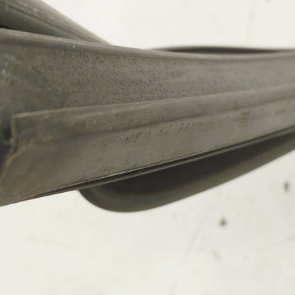 Chrysler 300 Door Glass Window Seal Rubber Left Driver Front  2017 201