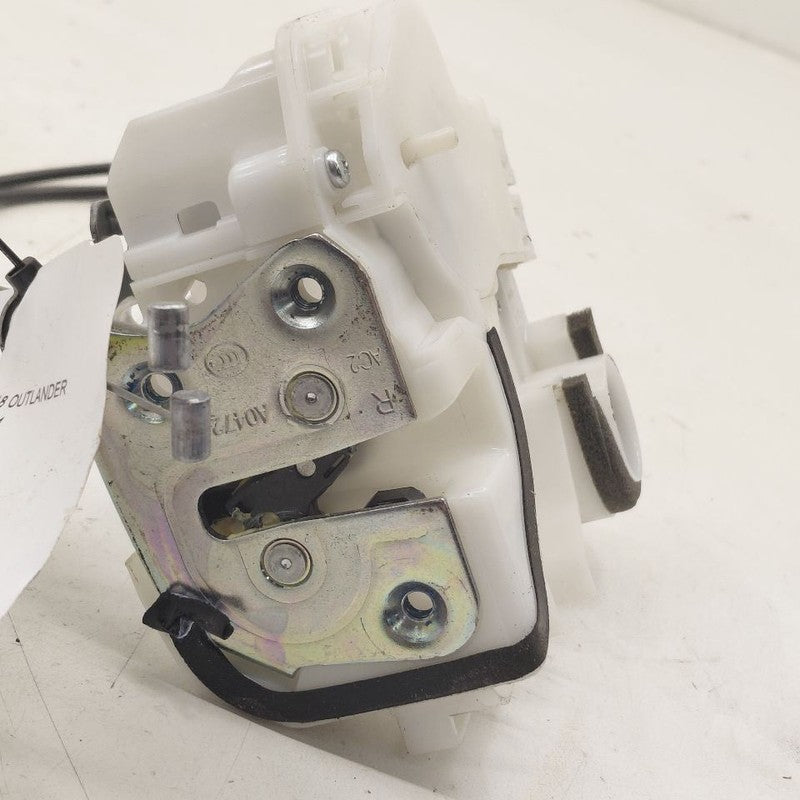 Mitsubishi Outlander   Door Latch Lock Right Passenger Rear  2018 2017