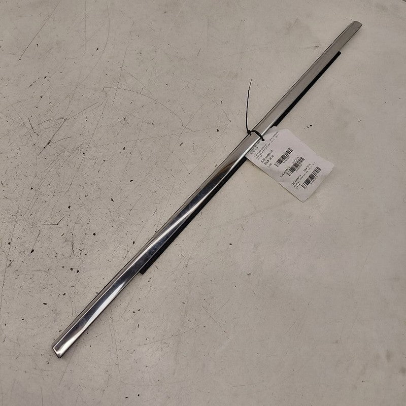 Jeep Cherokee Door Glass Window Weather Strip Rear Right Passenger Sid