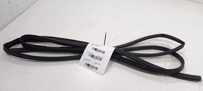 Volkswagen Rabbit On Door Seal Rubber Right Passenger Front 2006 2007 