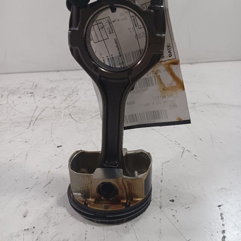 INFINITI QX50 Single Piston With Connecting Rod   2017 2016 2015 2014