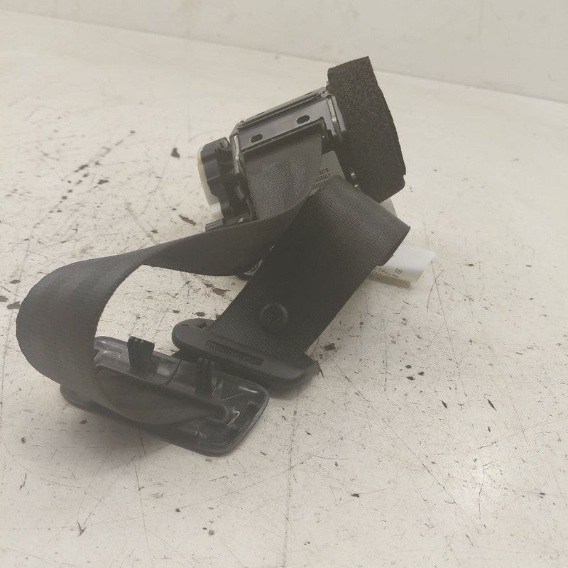 Volvo S60 Seat Belt Strap Retractor Center Middle Rear Back  2013 2014