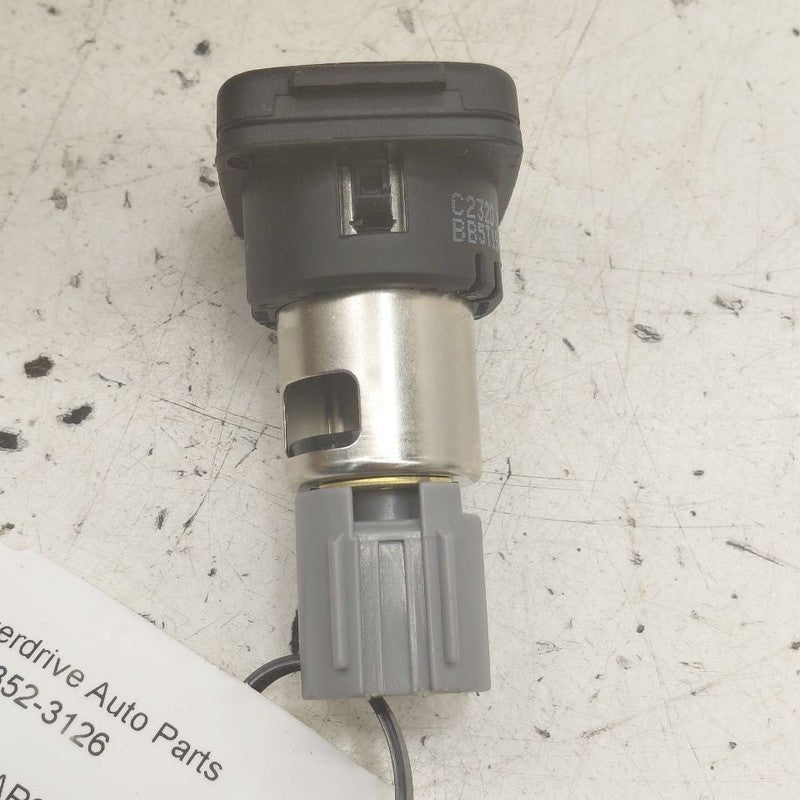 Ford Edge 12V Power Port Socket  2019 2020 2021 2022