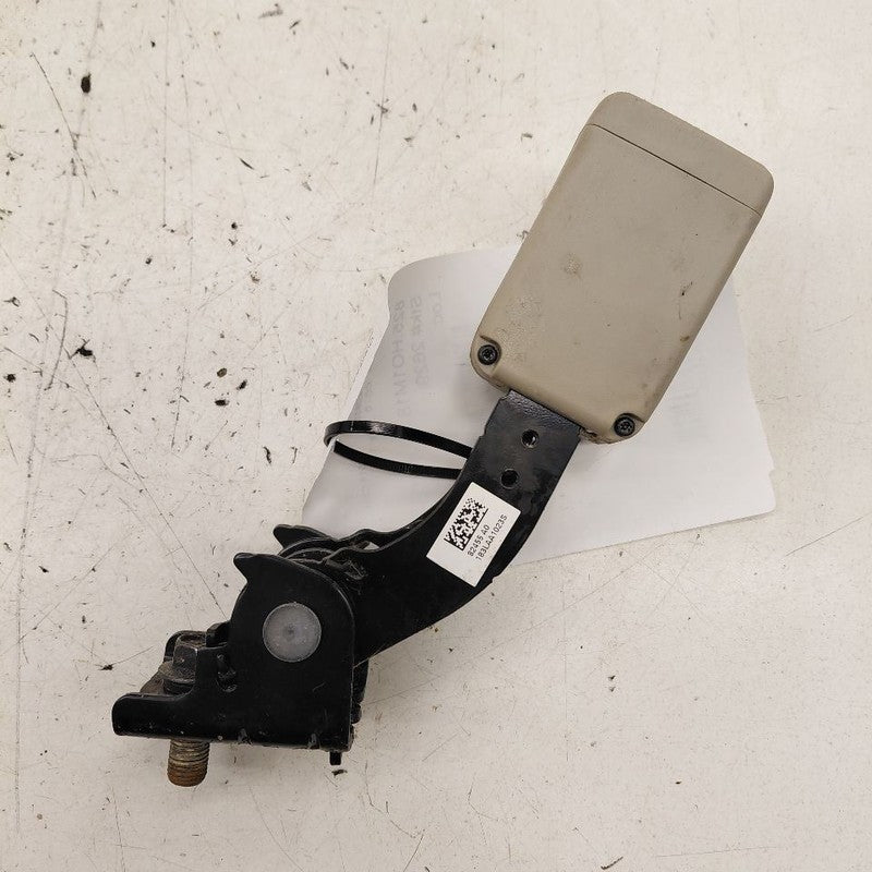 Honda CR-V Seat Belt Buckle Latch Right Passenger Rear Back  2019 2018