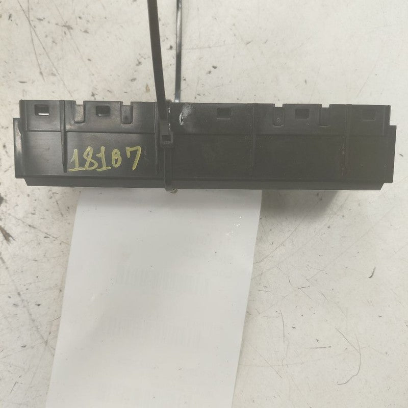 Temperature Heater And Air Conditioning Control Module Fits 21-25 Chev