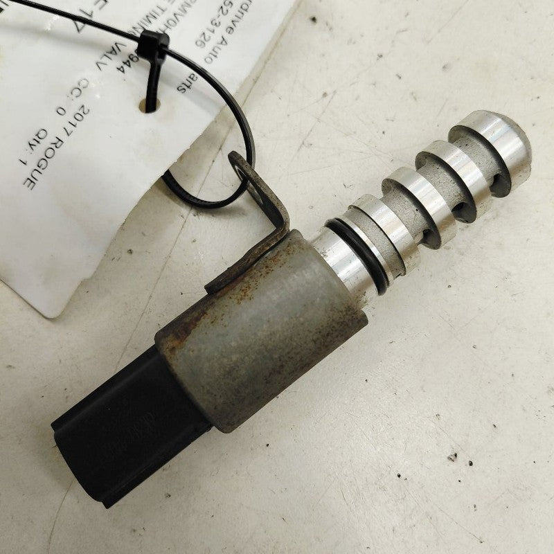 Nissan Rogue Variable Timing Gear Oil Control Valve Solenoid Cylinder 