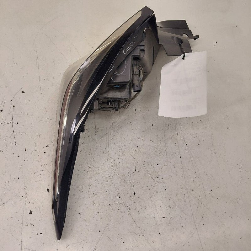 Passenger Right Tail Light Brake Lamp Quarter Panel Mounted 16-19 Chev