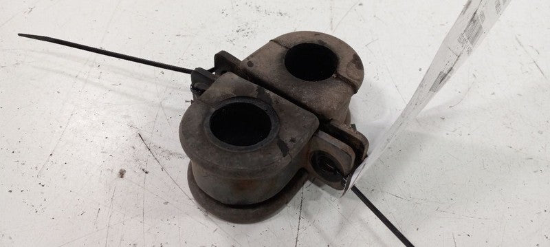 Chevy Equinox Sway Bar Bushing Mounting Bracket 2015 2014 2013 2012 OE