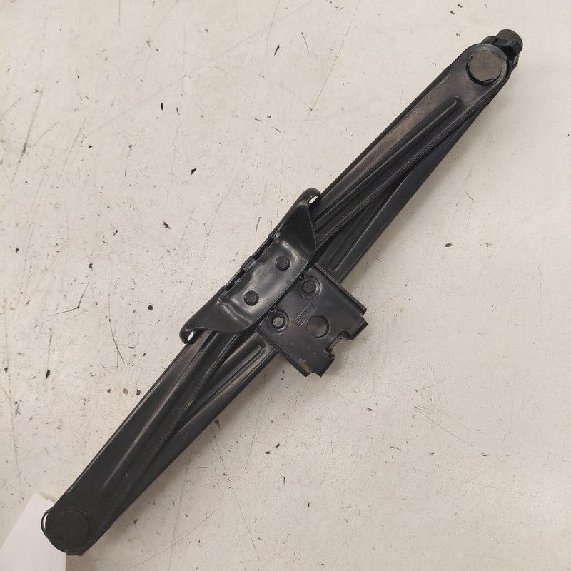 Ford Escape Spare Tire Changing Jack  2020 2021 2022