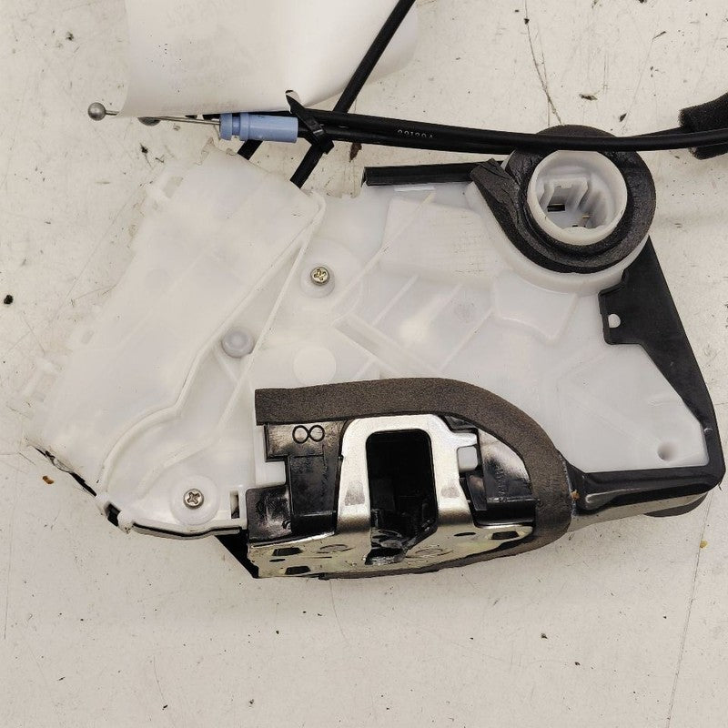 Subaru Crosstrek Door Latch Lock Right Passenger Front  2023 2022 2021