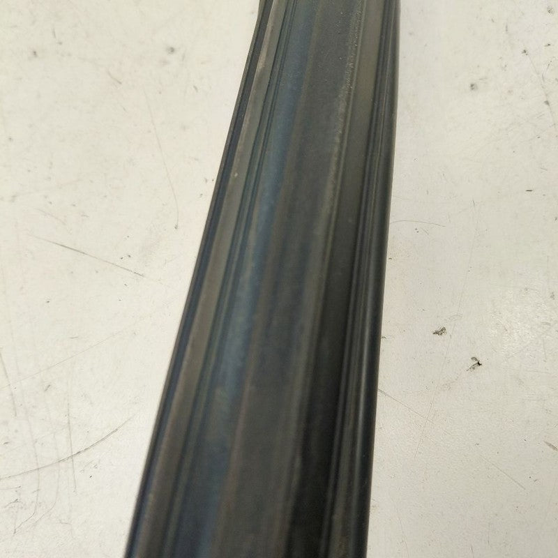 Kia Optima Door Glass Window Seal Rubber Right Passenger Rear Back  20